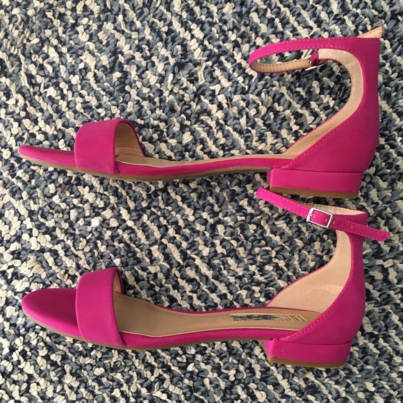 INC ankle strap sandals - Picture 2 of 4